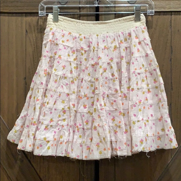 Free People Dresses & Skirts - Free People ruffled tiered floral miniskirt, XS/TP